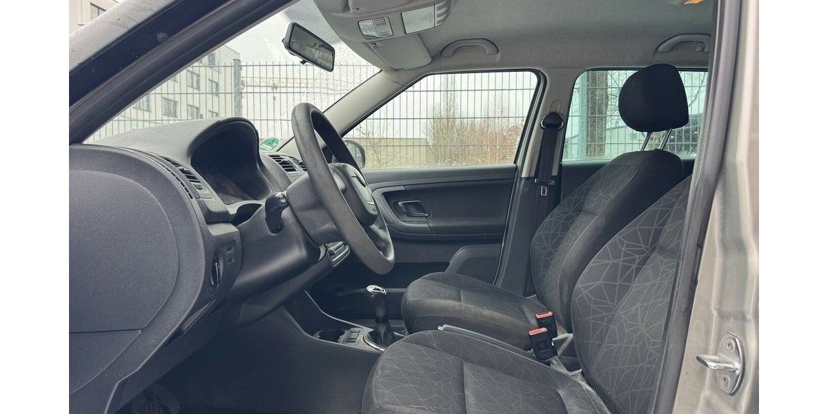 Skoda Fabia Ambiente Family 5J 188.000 km 1.999 &euro; Hamburg 22339