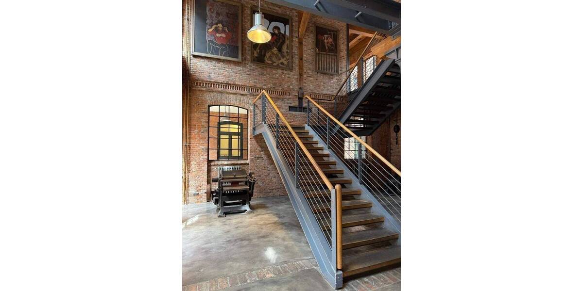 Gewerbeobjekt Hamburg Sternschanze - 4 Zimmer, 200 m&sup2;, 3.600&euro; | Angebot:23946612