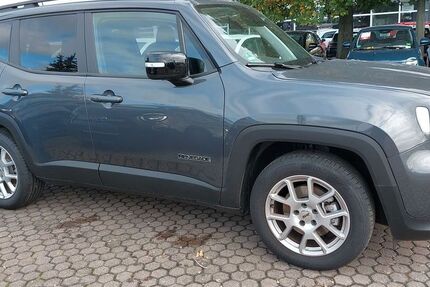 Jeep Renegade 5.305 km 21.390 &euro; Hamburg 22765