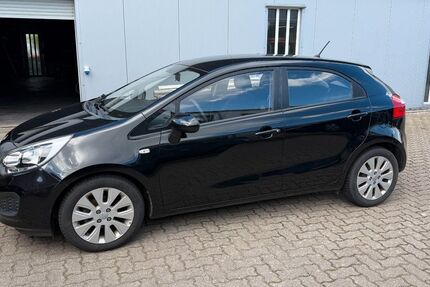 Kia Rio 96.014 km 5.490 &euro; Henstedt- Ulzburg 24558