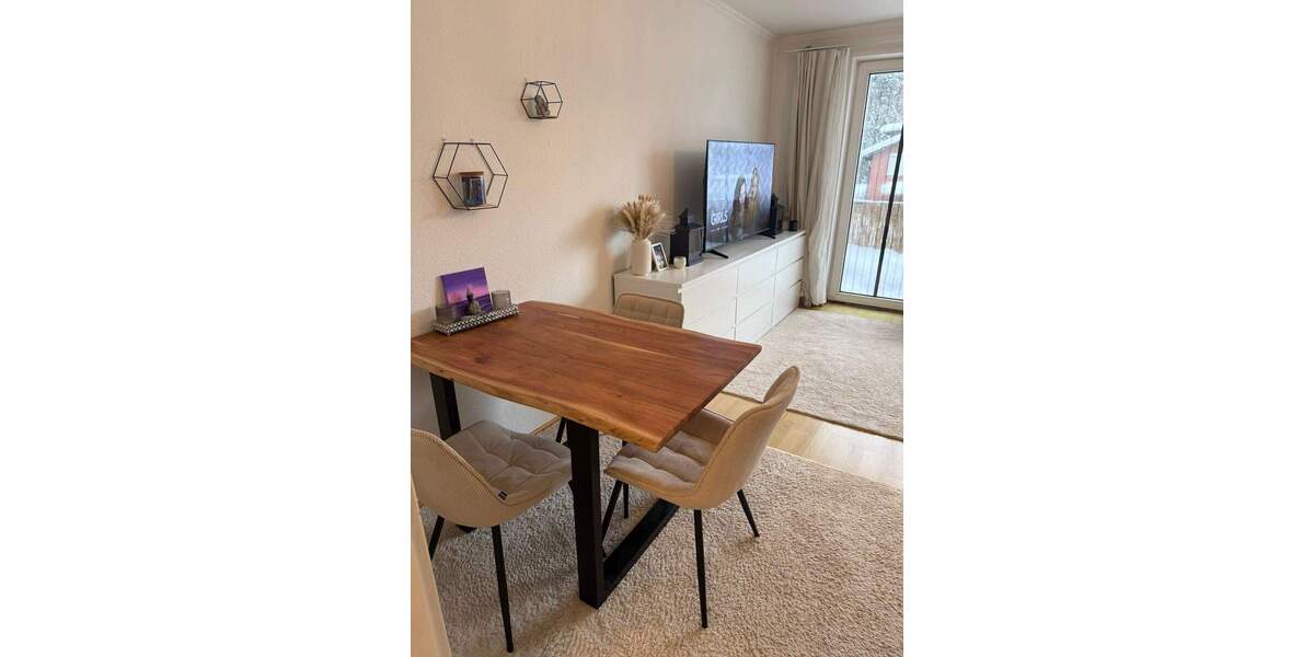 gepflegte Wohnung mit Balkon 2 zimmer