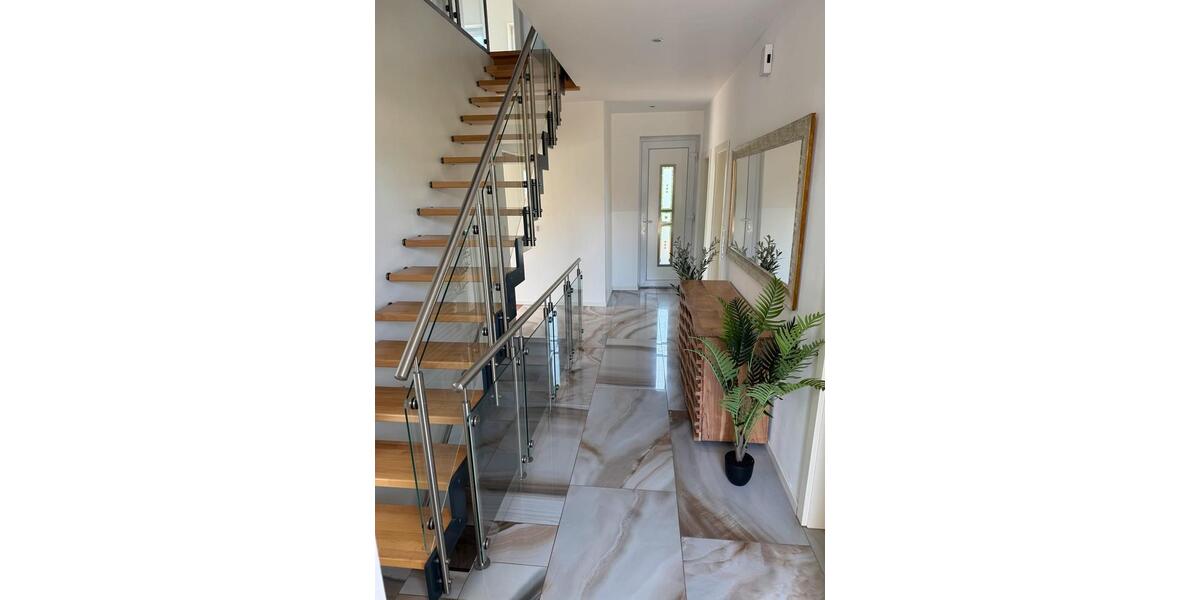 Maisonettenwohnung Hamburg Wandsbek - 5 Zimmer, 190 m&sup2;, 3.000&euro; | Angebot:26566824