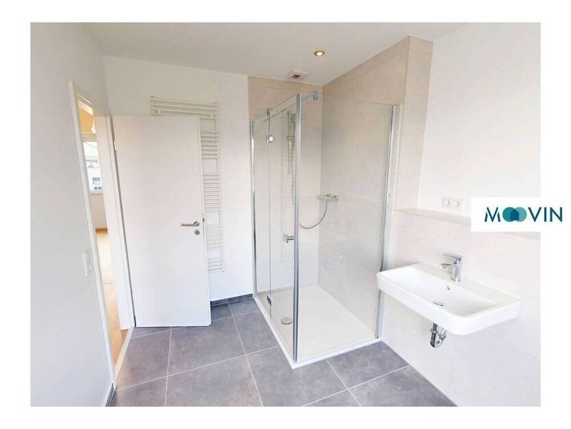 **PLATZ FÜR DIE GANZE FAMILIE: 4-Zimmer-Reihenmittelhaus mit EBK, TERRASSE, 2 BÄDERN uvm. im FinkenPark Geesthacht**