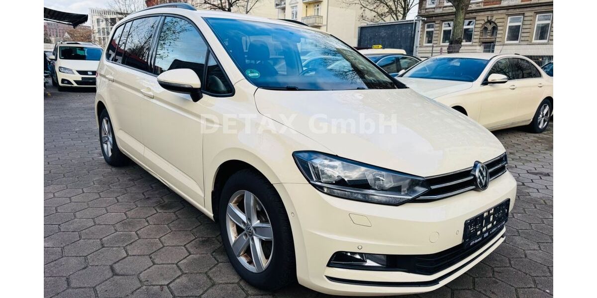 VW Touran 230.000 km 8.999 &euro; Hamburg 20097