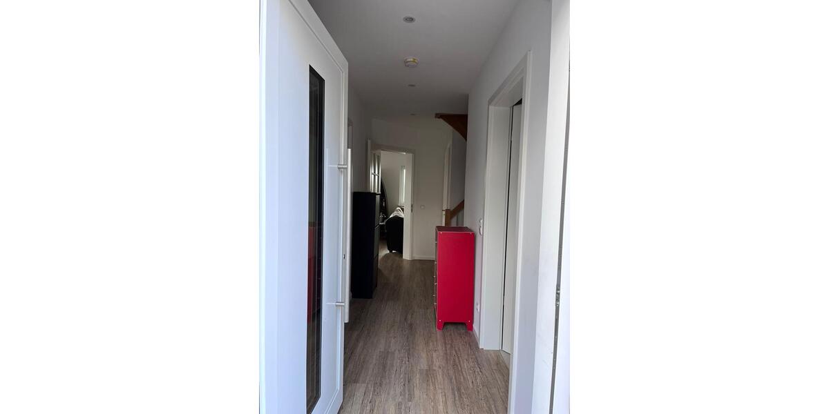 Doppelhaushälfte Hoisdorf - 4 Zimmer, 126 m&sup2;, 2.250&euro; | Angebot:26225615