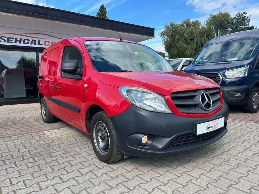 Mercedes-Benz Citan 89.000 km 6.600 € Drage 21423