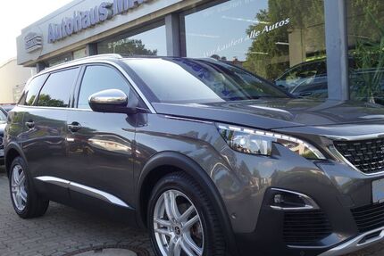 Peugeot 5008 148.000 km 17.799 &euro; Hamburg 22143