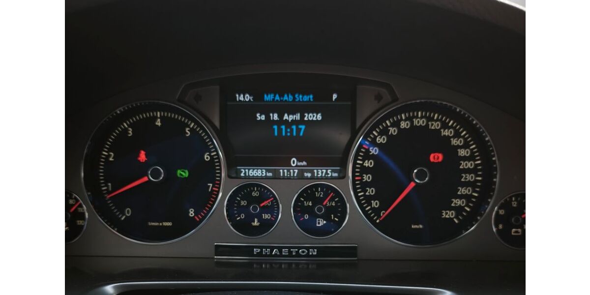 VW Phaeton 216.700 km 14.500 &euro; HAMBURG 20537