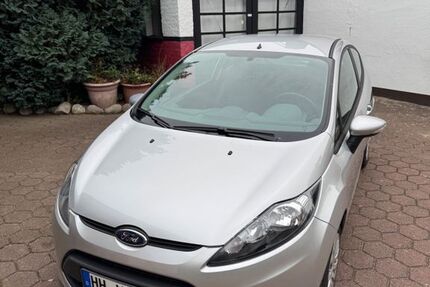Ford Fiesta 54.000 km 4.400 &euro; Hamburg 22393