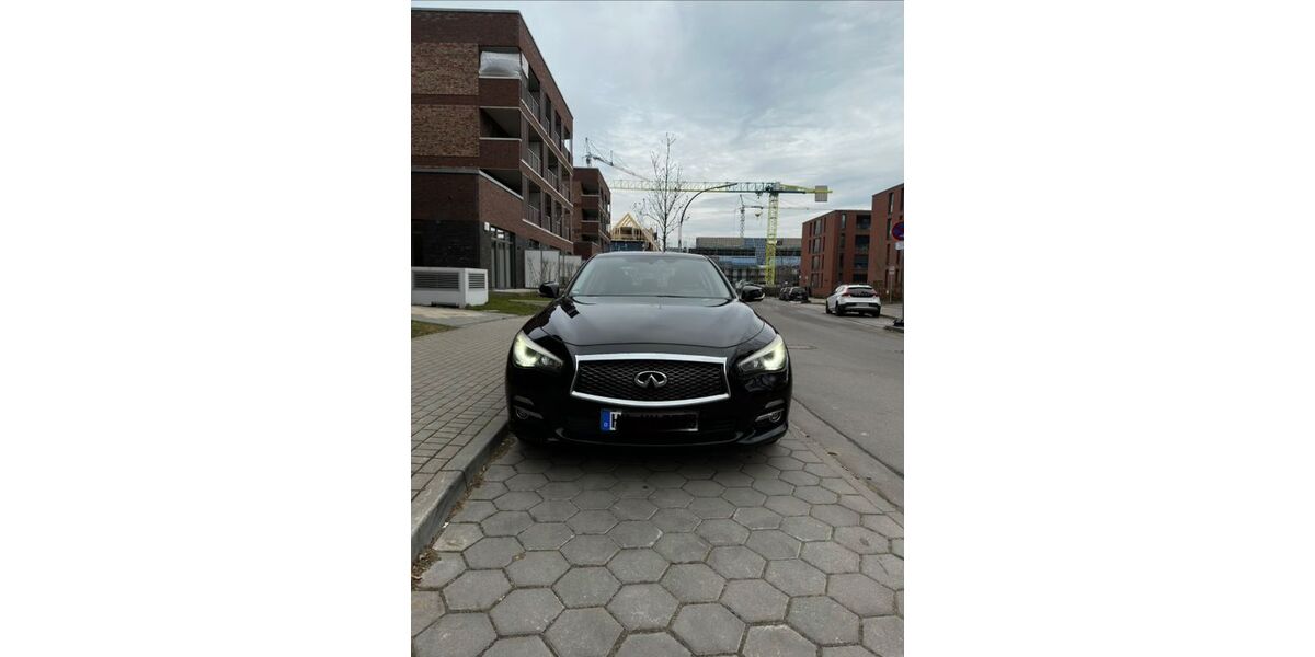 INFINITI Q50 283.000 km 10.500 &euro; Hamburg 21149