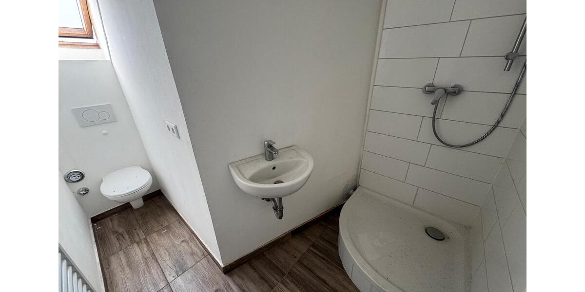 Dachgeschoßwohnung Hamburg Stellingen - 2 Zimmer, 40 m&sup2;, 410&euro; | Angebot:26131807