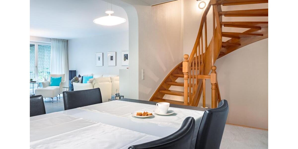 Reihenhaus Hamburg Ohlsdorf - 9 Zimmer, 237 m&sup2;, 1.450.000&euro; | Angebot:26122576