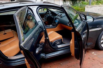 Jaguar XJ 146.500 km 17.990 € Hamburg 22085