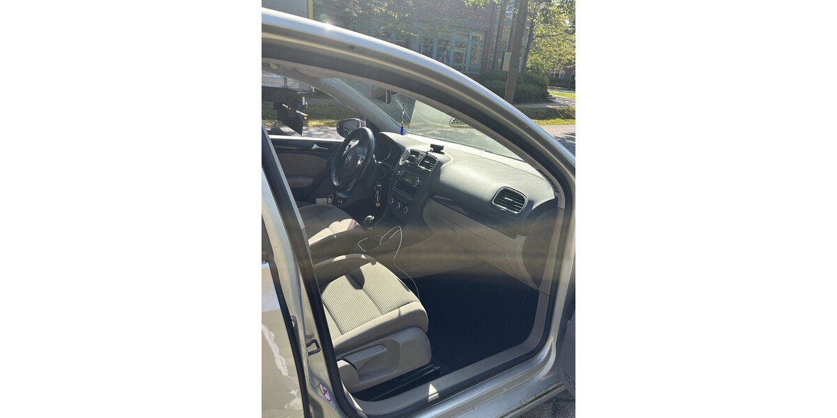 VW Golf 150.988 km 6.500 € Hamburg 20038