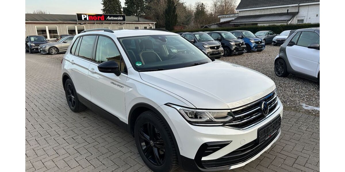 VW Tiguan 64.204 km 27.599 &euro; Pinneberg 25421