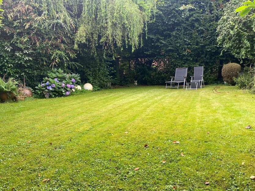 Grundstück zu verkaufen in Hamburg-Sasel 675.000 € 1107 m²