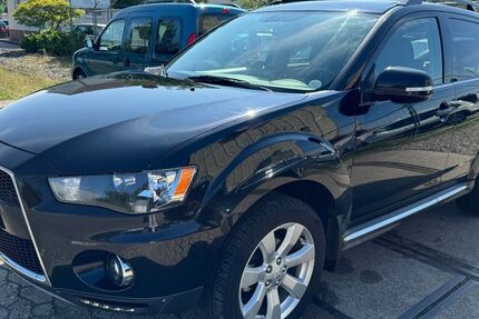 Mitsubishi Outlander 272.000 km 3.499 &euro; Buxtehude 21614