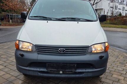 Toyota Hiace 152.000 km 6.900 &euro; Norderstedt b. Hamburg 22848