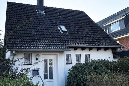 Haus Hamburg Alsterdorf - 3 Zimmer, 82 m&sup2;, 300.000&euro; | Angebot:25313498