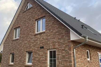 Haus zum Mieten in Rellingen 2.118 € 125 m² 4 zimmer