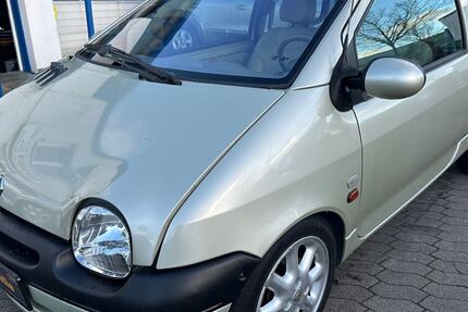 Renault Twingo 136.000 km 990 &euro; Hamburg 20537