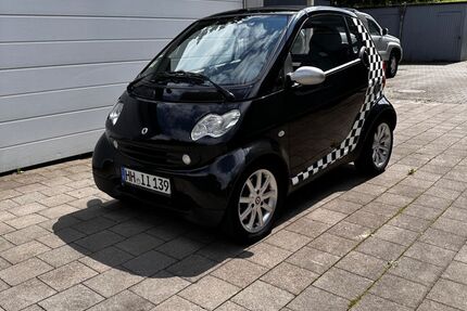 Smart ForTwo 215.600 km 2.700 &euro; Hamburg 22119