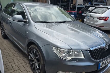 Skoda Superb 210.000 km 6.500 &euro; Hamburg 22113