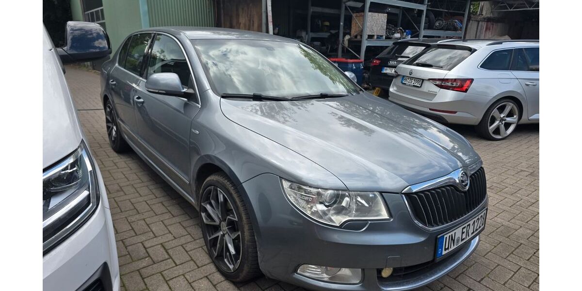 Skoda Superb 210.000 km 6.500 &euro; Hamburg 22113