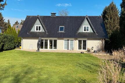 Haus Hamburg Wandsbek - 6 Zimmer, 175 m&sup2;, 799.000&euro; | Angebot:26095081