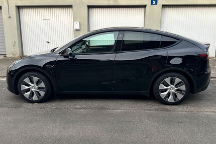 Tesla Model Y 19.500 km 38.500 € Hamburg 22761