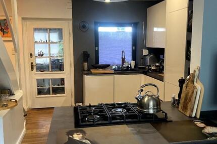 Endreihenhaus mit Wintergarten, PV-Anlage, Speicher & Garage 3.5 zimmer