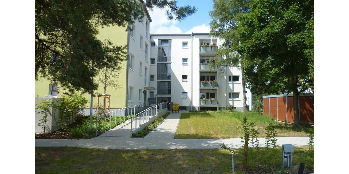 ***TOP modernisierte Wohnung mit Balkon und ebenerdiger Dusche*** 2 zimmer