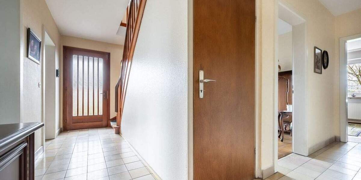 Einfamilienhaus Wentorf bei Hamburg - 9 Zimmer, 200 m&sup2;, 585.000&euro; | Angebot:24989993