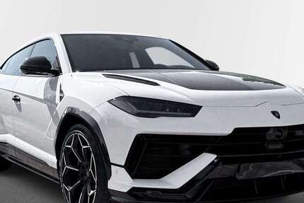 Lamborghini Urus 4.500 km 374.900 € Hamburg 22529