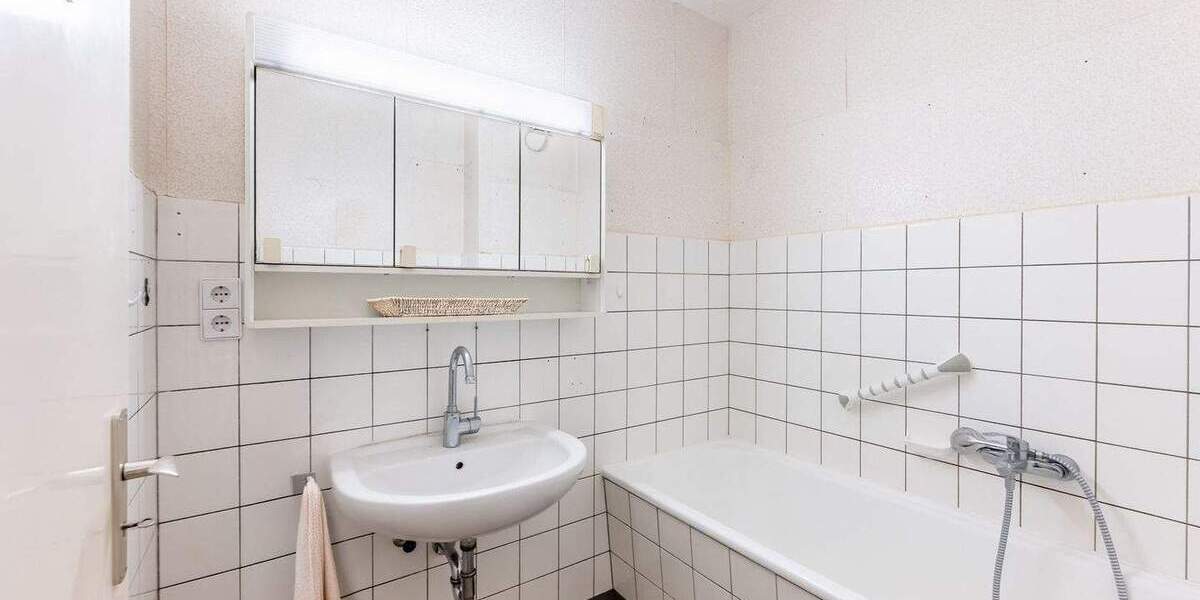 Großzügig geschnittene 4 Zimmer-Wohnung in zentraler Wohnlage von Reinbek 4 zimmer