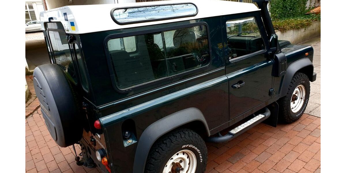 Land Rover Defender 108.000 km 39.990 &euro; Hamburg 22085