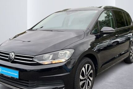 VW Touran 71.266 km 27.450 &euro; Hamburg 22111