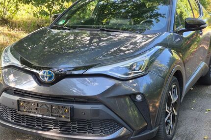 Toyota C-HR 57.605 km 20.500 € Hamburg 22115
