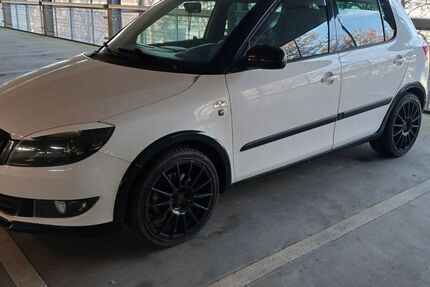 Skoda Fabia 177.000 km 7.200 &euro; Rosengarten 21224