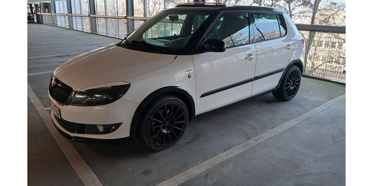 Skoda Fabia 177.000 km 7.490 &euro; Rosengarten 21224