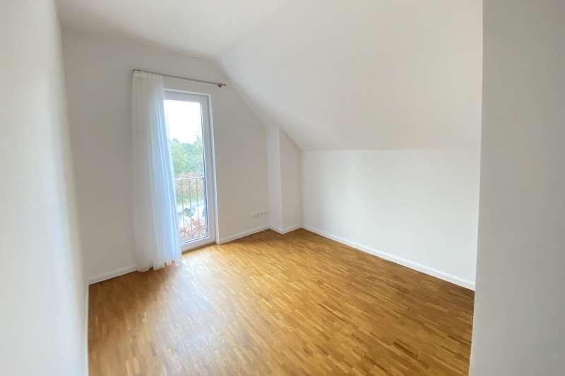 Etagenwohnung Hamburg Harburg - 4 Zimmer, 100 m&sup2;, 1.750&euro; | Angebot:26384173