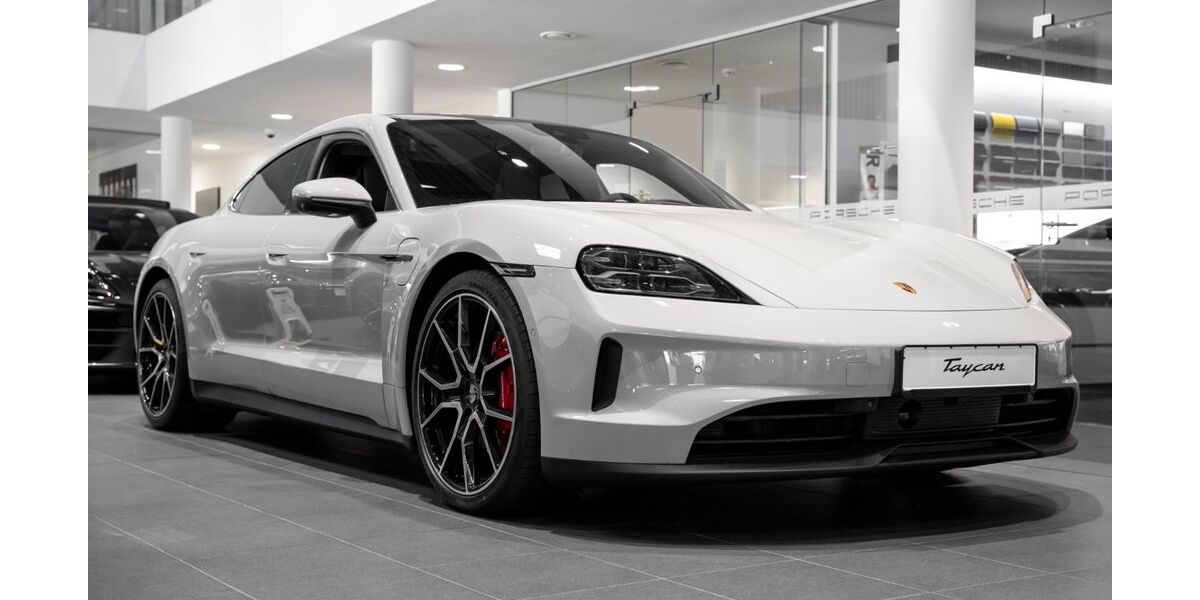 Porsche Taycan 9.900 km 132.900 € Hamburg 22087