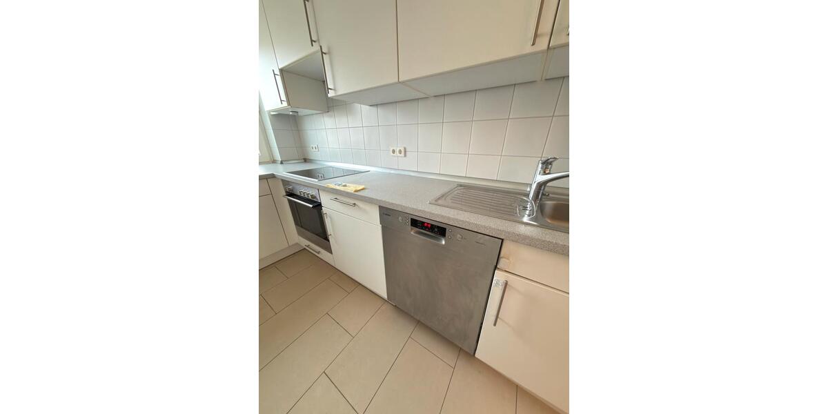 Etagenwohnung Hamburg Wandsbek - 2 Zimmer, 65 m&sup2;, 1.200&euro; | Angebot:26646718