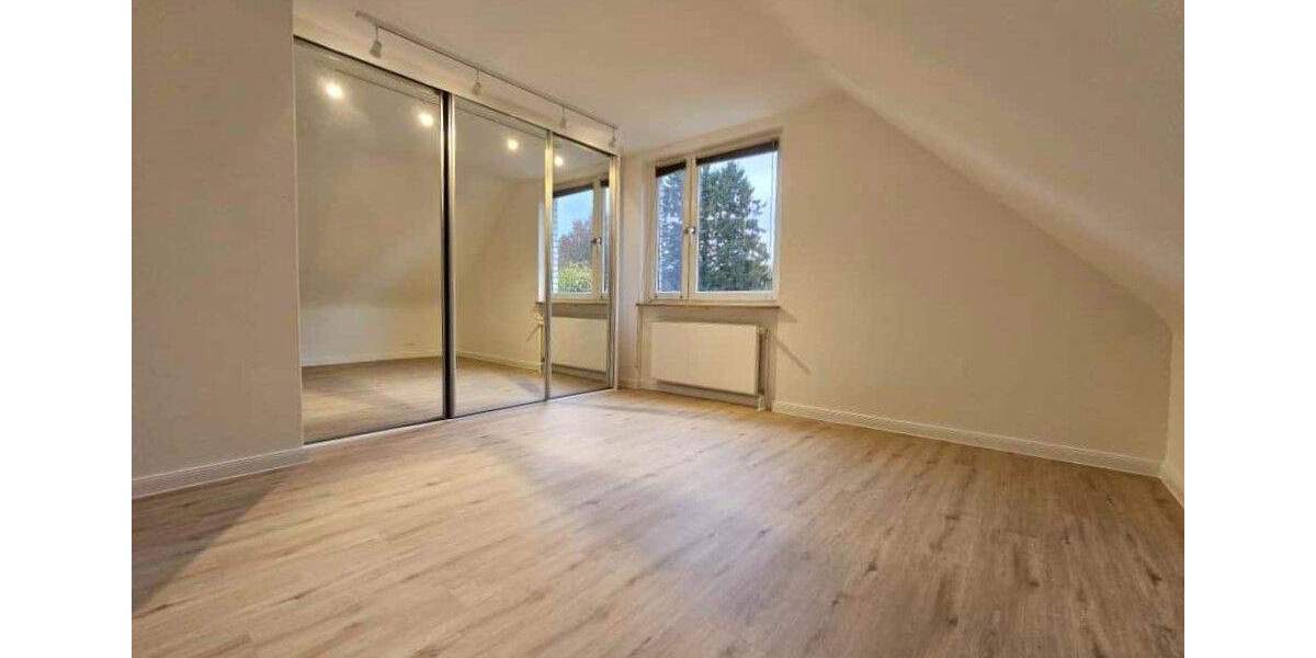 Doppelhaushälfte Hamburg - Tonndorf Tonndorf - 3 Zimmer, 118 m&sup2;, 2.195&euro; | Angebot:24708574
