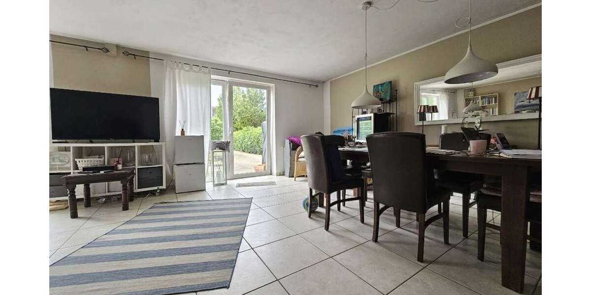 Etagenwohnung Hamburg-Schnelsen Schnelsen - 5 Zimmer, 150 m&sup2;, 1.950&euro; | Angebot:27428029