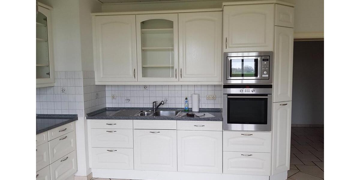 Erdgeschoßwohnung Haseldorf - 3.5 Zimmer, 130 m&sup2;, 1.300&euro; | Angebot:26493034