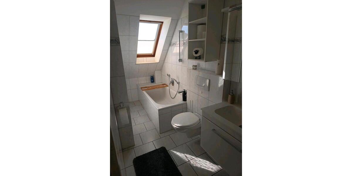 Dachgeschoßwohnung Kisdorf - 4 Zimmer, 85 m&sup2;, 1.400&euro; | Angebot:26374309