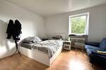 Attraktive und lichtdurchflutete 2-Zi.-Wohnung mit großem Balkon, Aufzug und Weitblick
