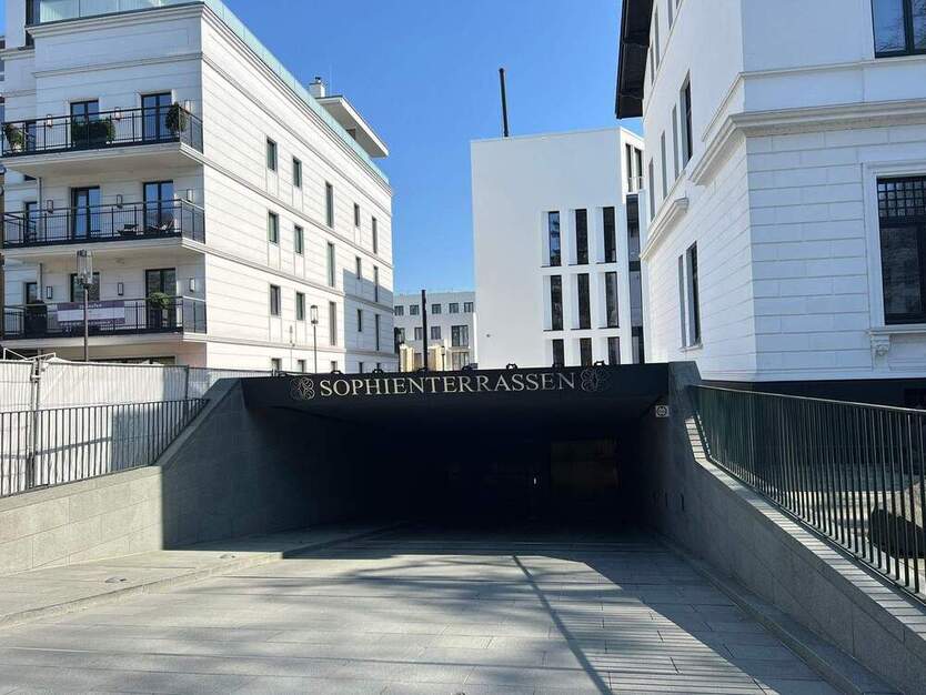 Erstbezug ab Anfang 2026: Exklusives Wohnen an einer der schönsten Adressen Hamburgs! 2 zimmer