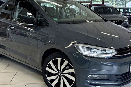 VW Touran 44.989 km 32.490 &euro; Geesthacht bei Hamburg 21502